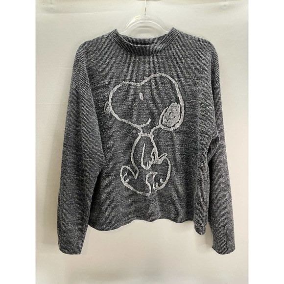 Zara Sweaters Zara Women Sweater Gray Crop Graphic Peanuts Snoopy